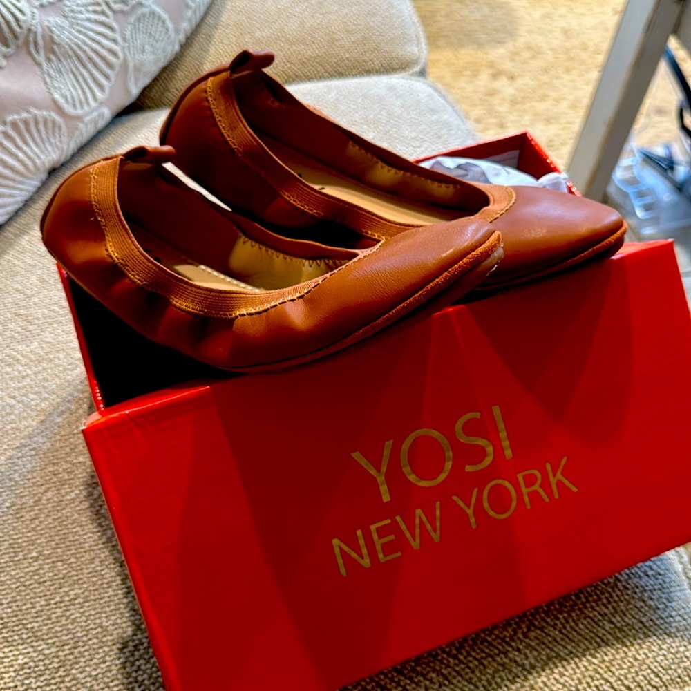 YOSI New York ballet flats